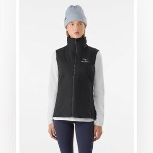 Arc’teryx Women Large Black Vest $200 Originally Thin  Light Warm Base Layer